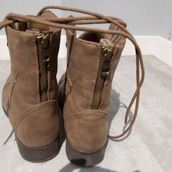 Combat style boots - Picture 2 of 3